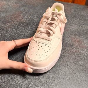 Women’s nike low air forces
